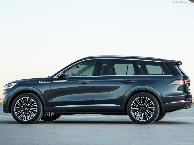 Illustration for article titled The Lincoln Aviator Concept Proves Once Again that Lincoln Knows Exactly What They Are Doing